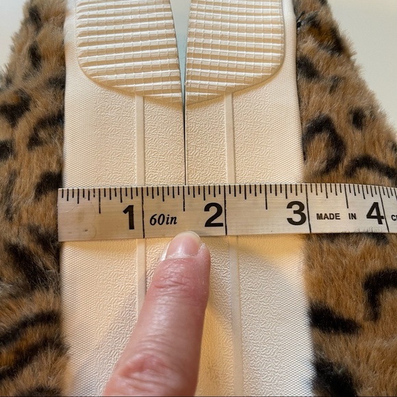 NEW JESSICA SIMPSON FAUX FUR PLATFORM SNEAKERS - Picture 8 of 9